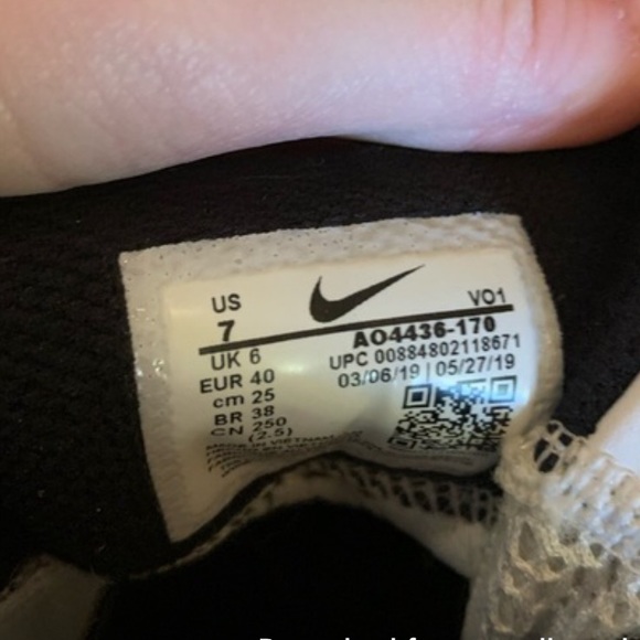 Nike Flytraps! Size 7 - Picture 3 of 4